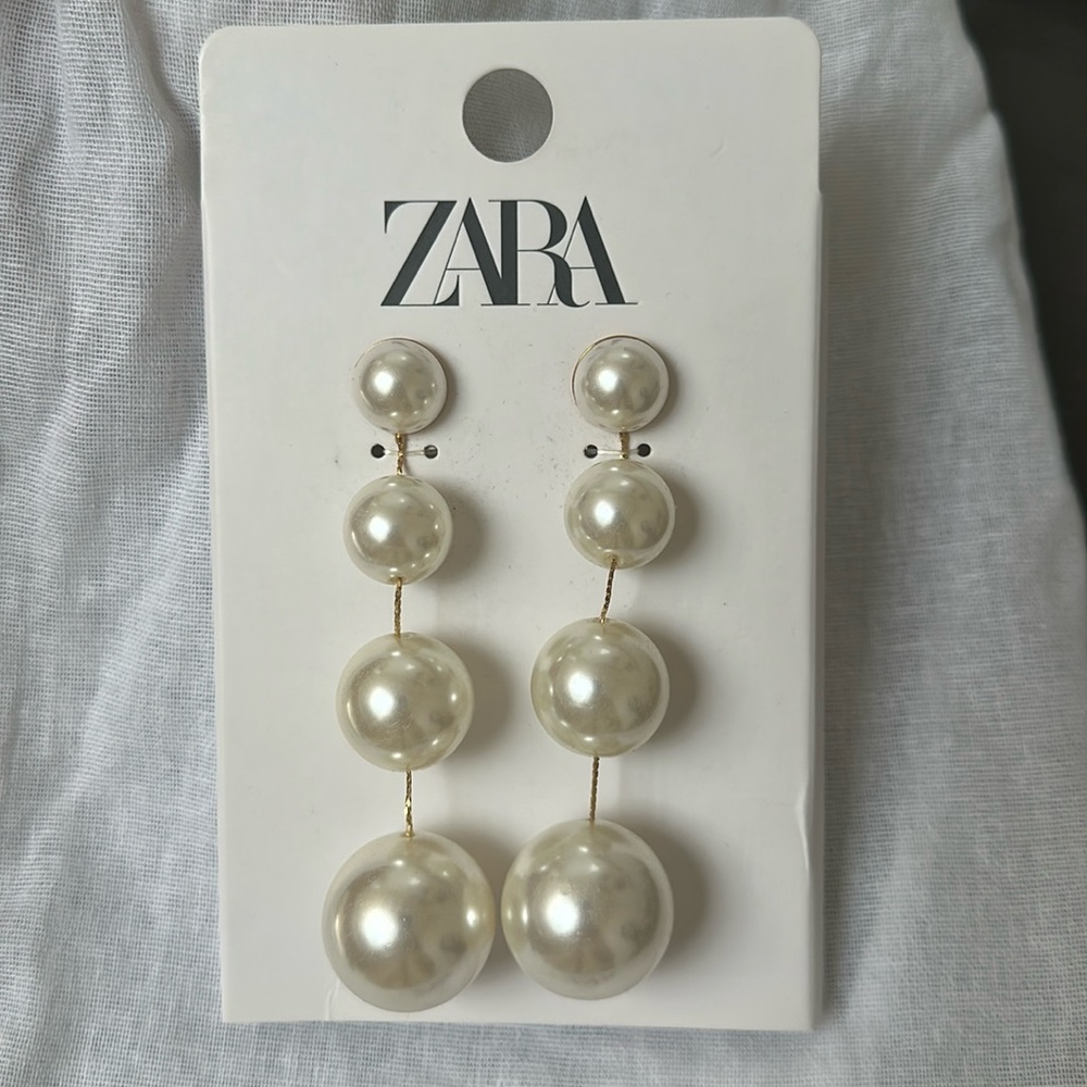 Zara Pearl Drop Earrings
